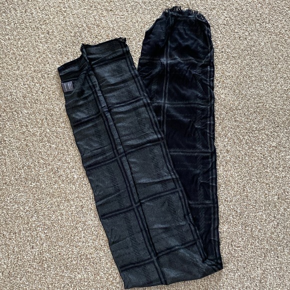 Van Heusen Unisex Scarf - Picture 3 of 4